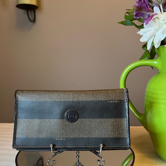 FENDI Pequin Long Vintage Bifold Wallet Checkbook Cardholder - Unisex - Picture 1 of 8